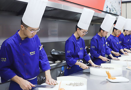 ���˴����Ӣרҵ